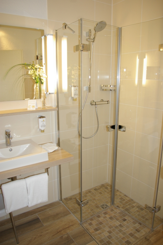 Flexible Badsanierung im Hotel